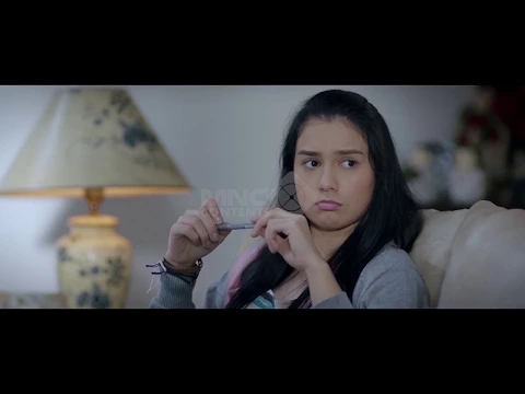 ME VS MAMI (trailer)