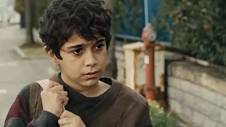 ولد فقير بيشتغل من وهو صغير عشان يصرف على أهله ولما بيكبر بيشترى قصر كبير وبيجمع فيه عيلته كلها 