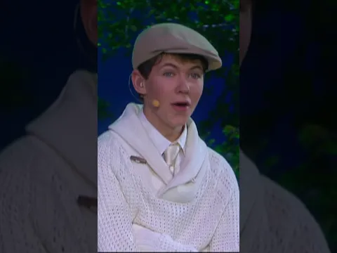 The drama. The costumes. The performance. “Stand And Deliver” from Storm never gets old. ⚔️