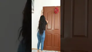         رقص  بنت بالجينز الضيق والمؤخرة الكبيرة  رقص بنات جميلات          الهجرة الي اوروبا   بنات دندنها