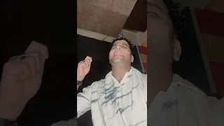 اللبسي الأبيض عليا شير للإحساس ده 