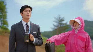 بنت جميله شغاله فقريه ريفيه ولما مديرها الوسيم وقع فحبها اجبرته يشتغل معاها ويزرع بطاطس ملخص مسلسل 