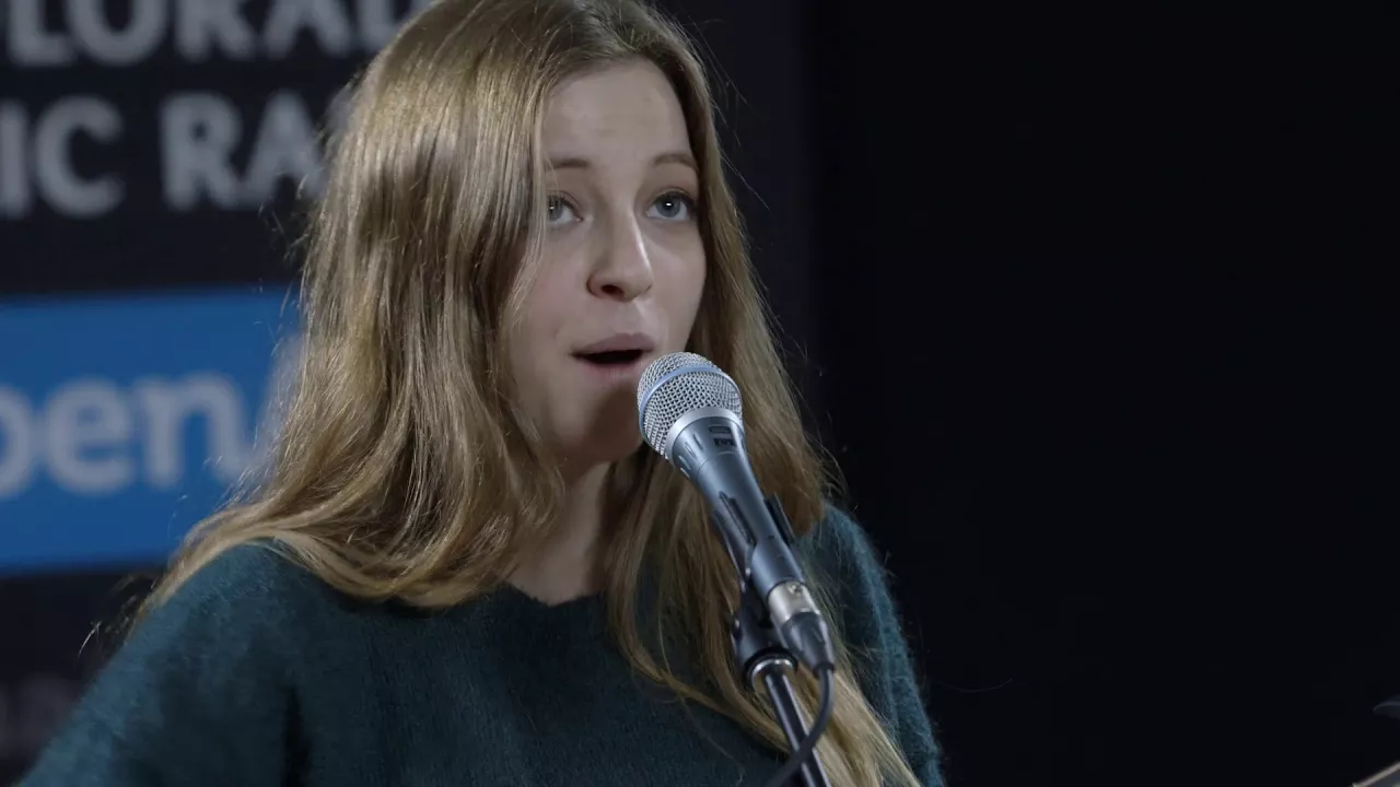 Jade Bird plays "Uh-huh" at CPR's OpenAir Jade Bird plays "Uh-huh" at CPR's OpenAir