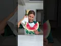 Download Lagu Grappige truc om een ​​watermeloen te eten 🍉