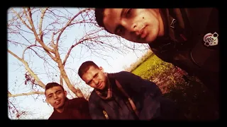 مازال فيها رجوله   ومازال احنا أسياد الدولة    دندنها