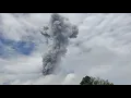 Download Lagu SUARA GEMURUH GUNUNG SINABUNG ERUPSI DARI BEBERAPA PENJURU
