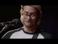 Amos Lee - Arms of a Woman (live #MicroShow performance for The Current)