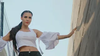 سارة براهمي   علقني فيك                                              دندنها