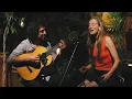 Andrea Cervantes y Ariel Jilguero Guzmán -  En un corralon de Barracas ~ Sesión Acustica en La Ola ~