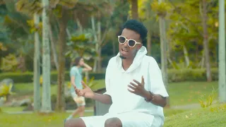 Download ABDIKARIM ALI SHAAH - MARLEY WAA JACAYL DHABEE OFFICIAL VIDEO 2023 MP3