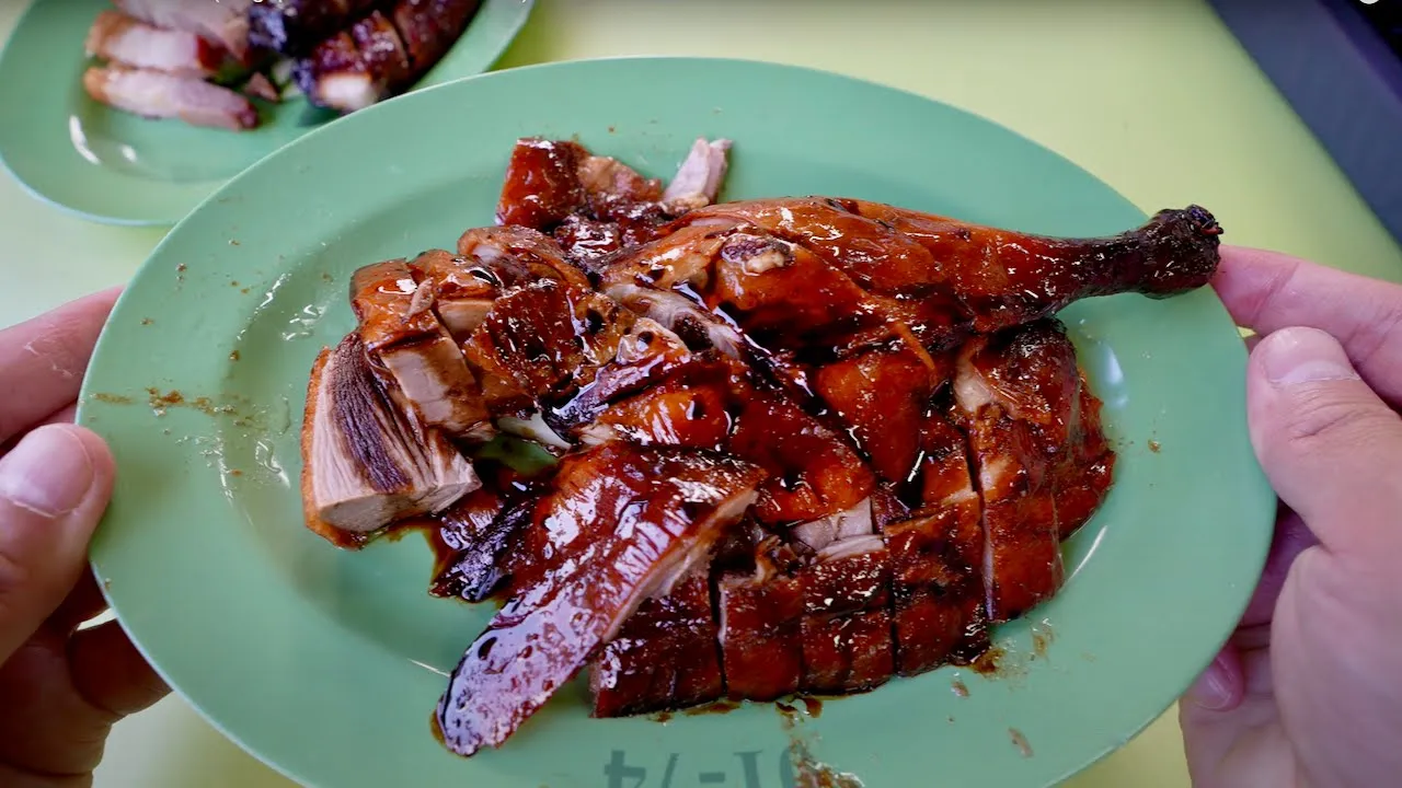 (SHORTS) I fell in love with this ROAST DUCK! (Singapore hawker street food)