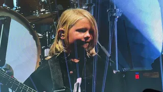 Download 6-year-old Roy Orbison 3 , stage debut with Joe Walsh \u0026 Dave Grohl on  \ MP3
