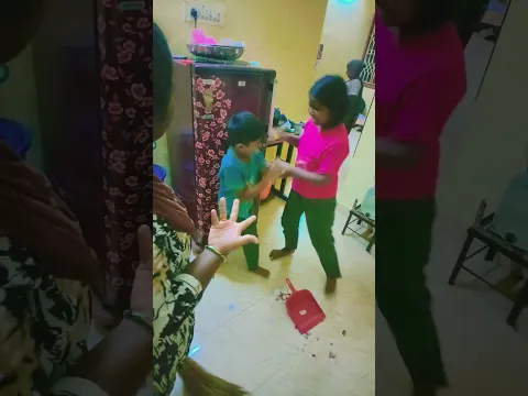 எங்க வீட்ல இப்படி தான் ரெண்டு பேரும்#trending #comedy 😂