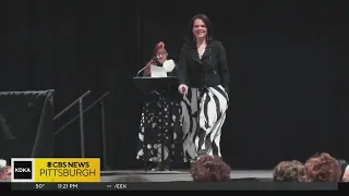 KDKA anchors participate in charity fashion show