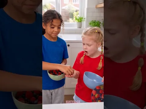 πβ¨ Berry Best Friends: Berry Sharing Fun! π₯°π #Shorts #KindKids