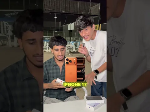 FIT 3 iPHONES IN THIS SQUARE, GET AN iPHONE 17 PRO MAX! π±π±π₯ #shorts #ytshorts