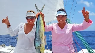 Tuya’s FISHING TIP Catches FISH! – Ep 31 Sailing Luckyfish