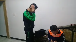 باركلو عالتلفون هههههه دندنها