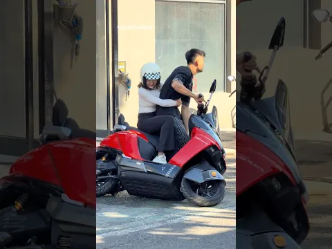 Cool motorcycles rider turn on moto