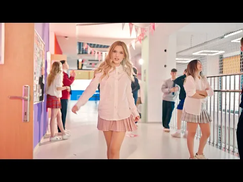 Video Thumbnail: Ecrin Su Çoban - Karma ( Official Music Video )