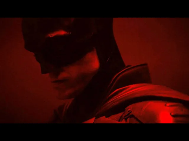 THE BATMAN (2021) Official First Look - Robert Pattinson Batsuit Reveal