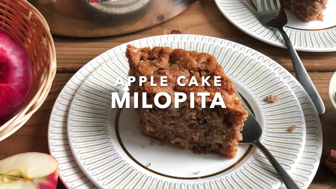 Milopita (Greek apple cake)