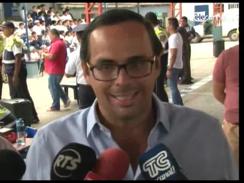 Gobernador pide destitución de notario que agredió a uniformados de la CTE