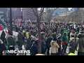 Lagu Thousands at anti-ICE protest in Minneapolis