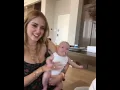 Video di Leone vomita dopo aver ascoltato le canzoni di Fedez: la scenetta divertente