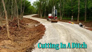 Download Cutting In A Ditch With The Takeuchi TB260 MP3