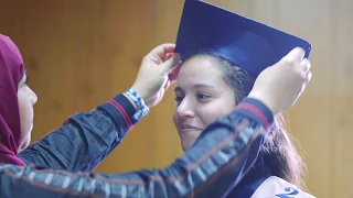 أغنية حفل تخرج طالبات مدارس قمم الحياة   ذكريات جمعتنا ببعضنا                                 دندنها