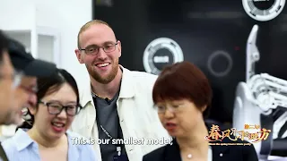 一只跟人手一样灵活的机械手到底能做什么?一起来看中国的人工智能造梦之旅。