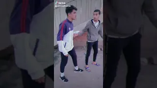 لما نروح نسرق بيت ويكون البيت ده بتاع واحد صاحبي لايك 