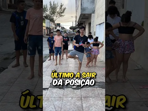 O último a sair da posição ganha um picolé. #mrbeast #challenge #shorts