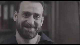 في ناس المال بقى سيدها عبدوا الحياة ومفاسدها أغنية دي ماشية شمال 