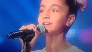 على بابي واقف قمرين   جانين خراط   مرحلة الصوت وبس دندنها