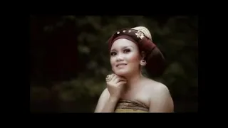 dek ulik feat lolak meli sambuk