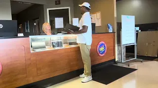 Agent Ratliff arrives at Rent-A-Center - Calimar White