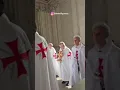 Lagu Templarios entran a Rezar en Roma 2025