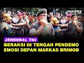 Download Lagu Momen Jenderal TNI Beraksi di Tengah-Tengah Massa Emosi Depan Markas Brimob, Tenangkan Pendemo