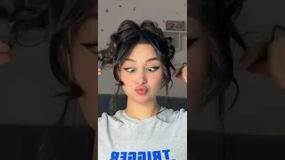 تايا مع اغنية ببقى ليك بمبي دندنها