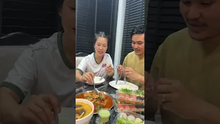 กับข้าวช่วงเย็น ข้าวเบิ่ดหม้อ พี่น้องงงง‼️ #ผู้สาวทหาร #ผัดไก่ใส่หน่อไม้ดอง