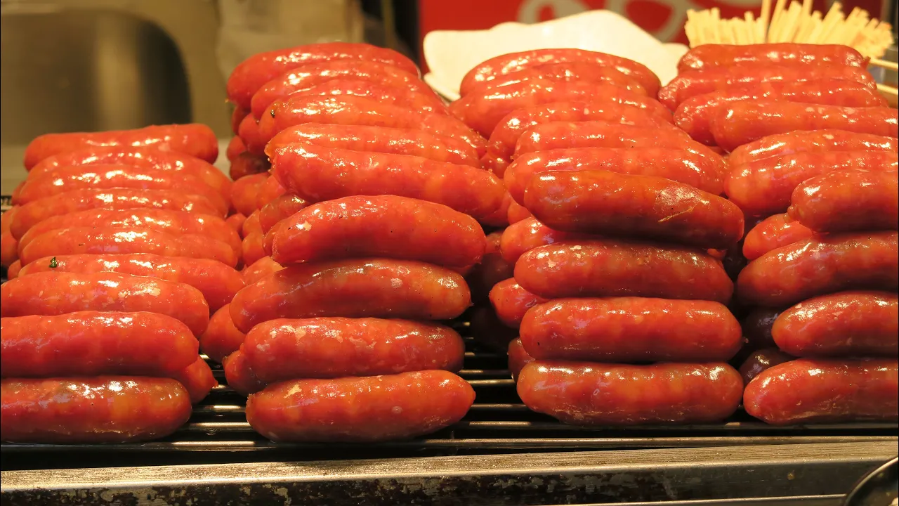 14 BEST Taiwan Night Market Foods You Need to Try!