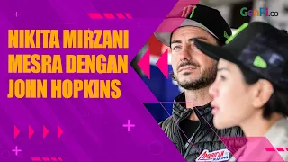 Nikita Mirzani Lengket dengan John Hopkins, Yang Lain Iri