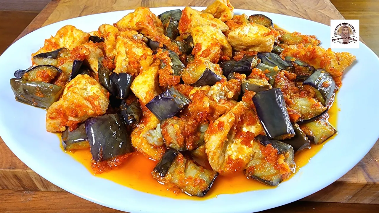 BALADO TERONG TAHU, UDAH ENAK, NGGAK BUTUH LAUK LAIN. BALADO TERONG TAHU, UDAH ENAK, NGGAK BUTUH LAUK LAIN.