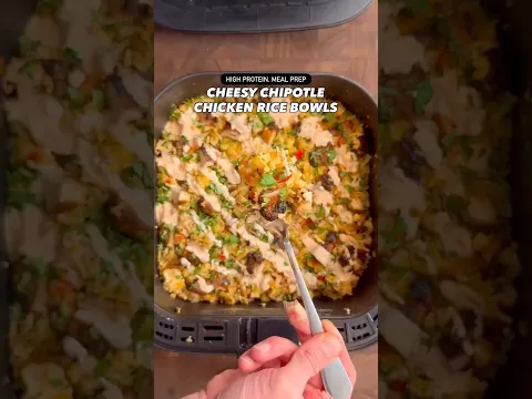 Macro-Friendly, High Protein Cheesy Chipotle Chicken Rice Bowls #shorts