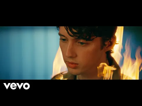 Download MP3 Troye Sivan - Easy