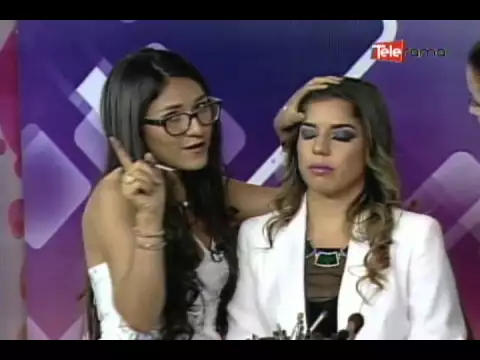 Realizando un maquillaje metálico