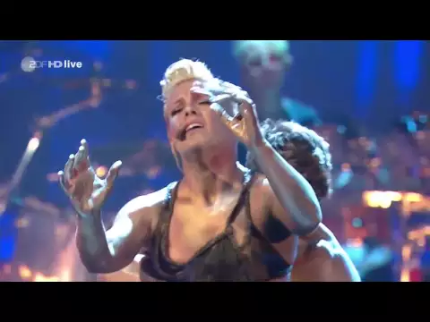 Download MP3 Pink - Try (live @ \