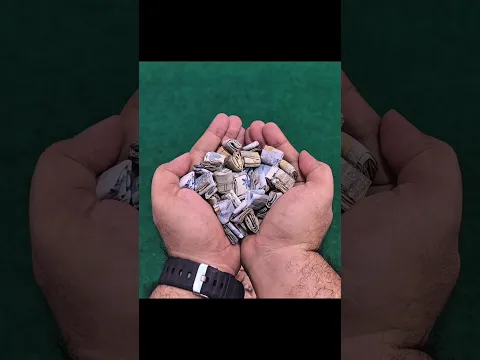 Isi duitnya hujan deras banget sampe segablegan tangan!!!